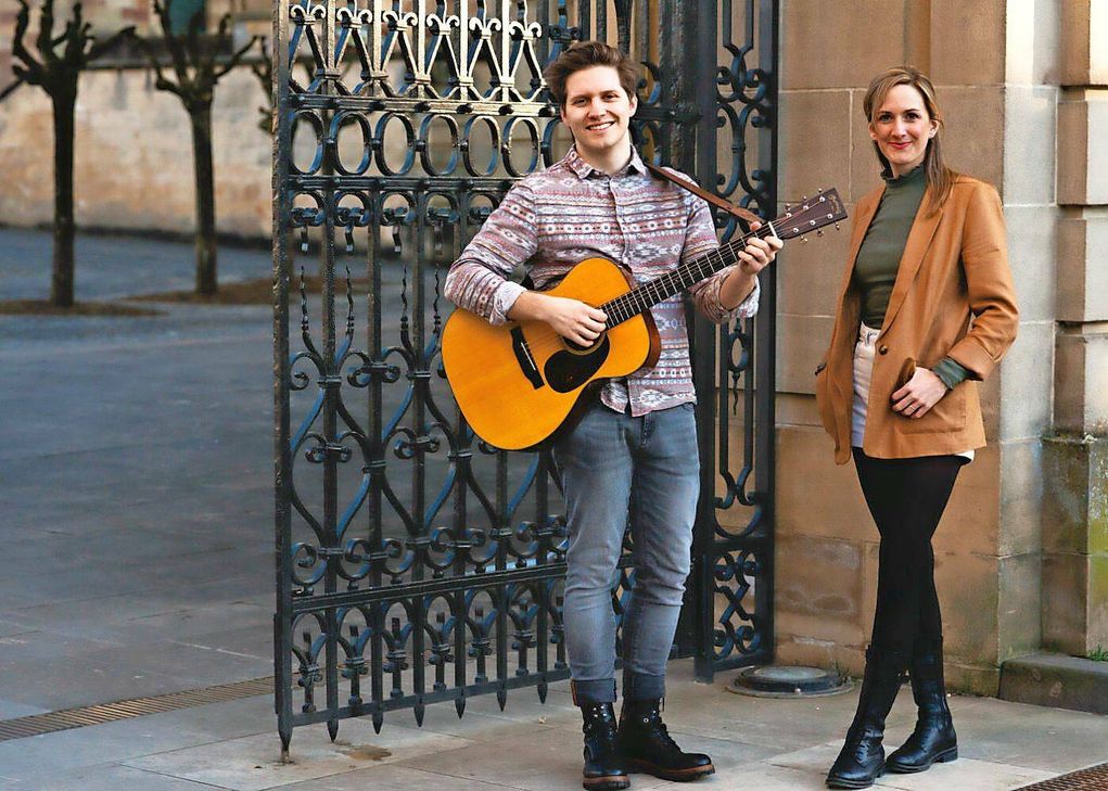 Das Duo "C&amp;S Acoustic: Carmen und Sebastian Schafer sind am 8. Juli in Wittlich zu Gast.