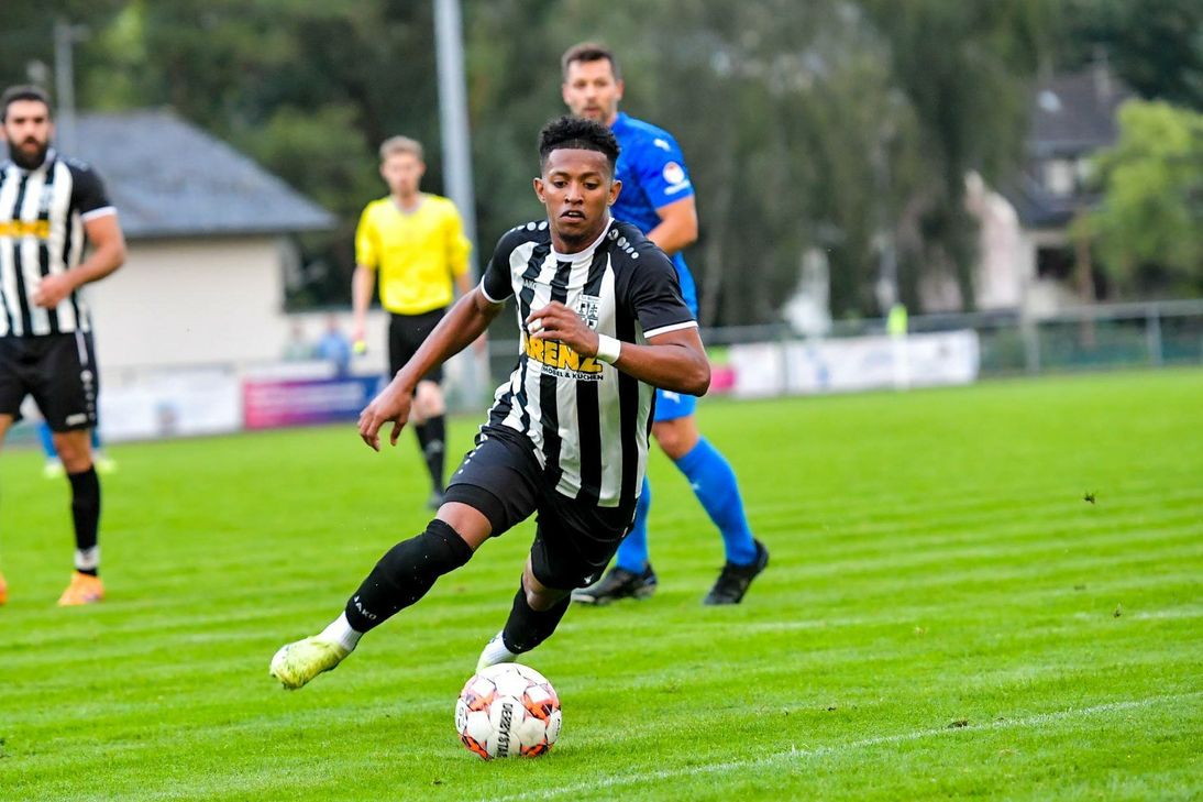 Trotz des Einsatzes der TuS-Spieler konnte die Niederlage nicht vermieden werden.