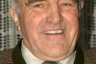 Helmut Weiler war 17 Jahre lang in der Kaller Politik aktiv. Im Jahr 2004, aus dem diese Aufnahme stammt, schied er aus allen Ämtern aus. Von 1990 bis 1999 war er Bürgermeister der Gemeinde Kall. Archivfoto: Reiner Züll/pp/Agentur ProfiPress