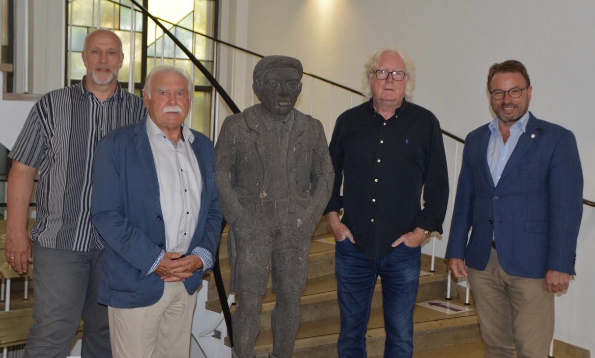 Von links: Uwe Hoffmann, Hans Klein, Winnie Schäfer und Mayens Oberbürgermeister Wolfgang Treis.