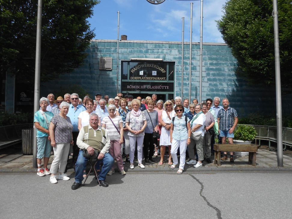 Bei strahlendem Sonnenschein erkundeten die VdK-Mitglieder aus Ellenz-Poltersdorf die Tuchmacherstadt Monschau.