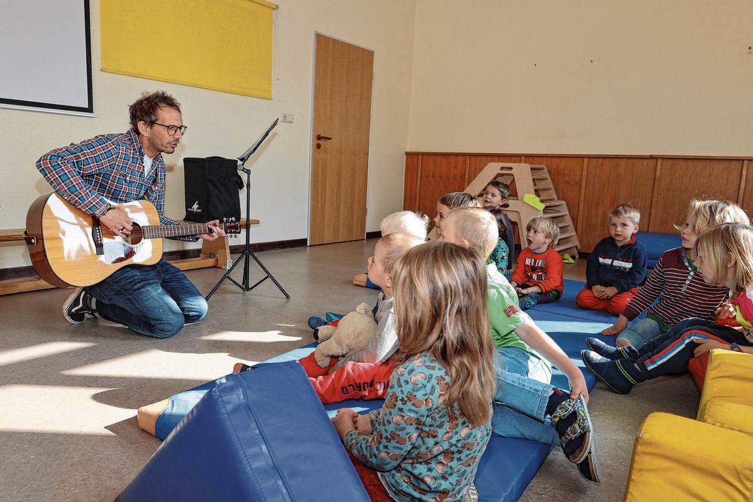 27 Stellen sind in den 20 kommunalen Kindertagesstätten der Nordeifel unbesetzt. Nachwuchs wird fleißig ausgebildet - doch ehe es Fachkräfte sind, dauert es noch eine Weile und nur wenige von ihnen zieht es nach Monschau, Simmerath oder Roetgen (wie hier die Kita Wackelzahn). Foto: van Rey