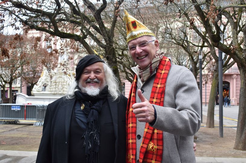 Stadtikone Helmut Leiendecker mit Oberbürgermeister Wolfram Leibe