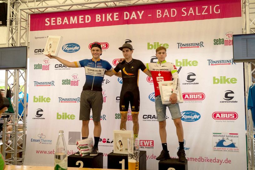 U19 Junioren Siegerpodest mit Lukas Ittenbach (links), Marcel Scherer (1. Platz, Mitte) und Jacob Heß (rechts, 3. Platz). Foto: Privat