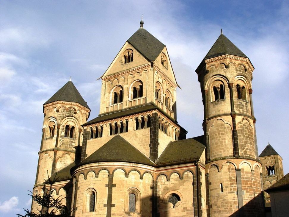 Die Corona-Krise trifft die Benediktiner Abtei Maria Laach hart.