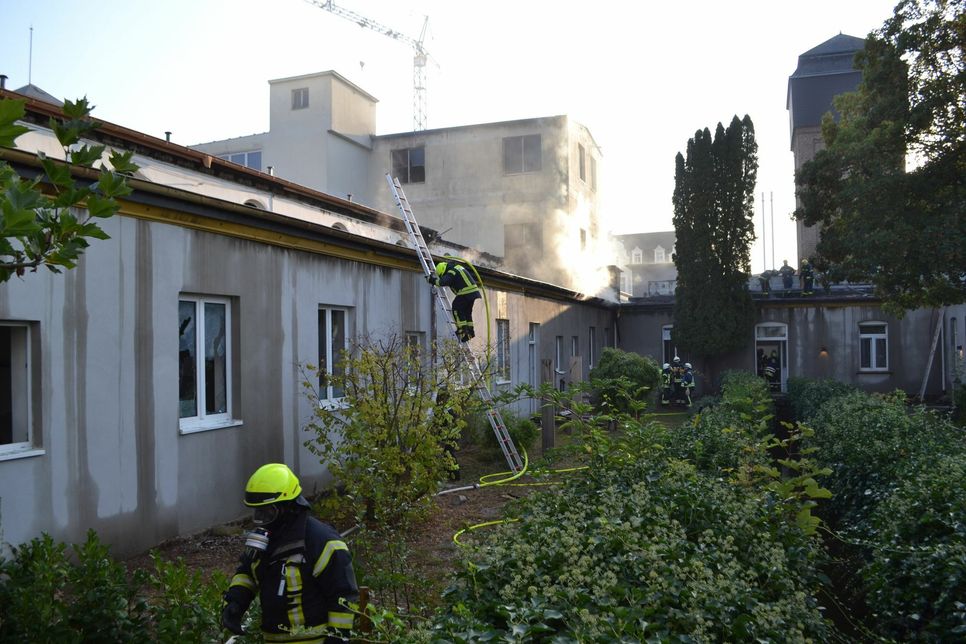 Großbrand in Bad Neuenahr. Foto: Mager