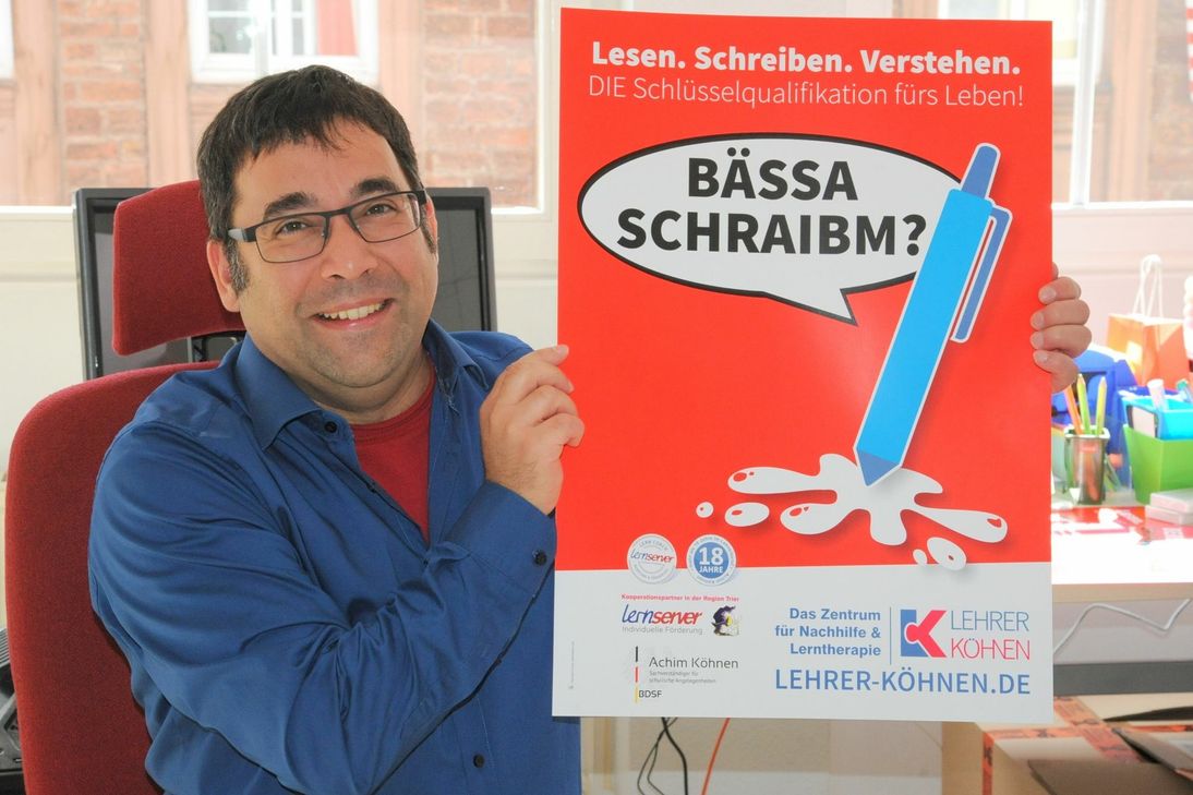 Wer "Bässa Schraibm" will, ist in Achim Köhnens Schweicher "Zentrum für Nachhilfe und Lerntherapie" der richtigen Adresse. Foto: Schmieder
