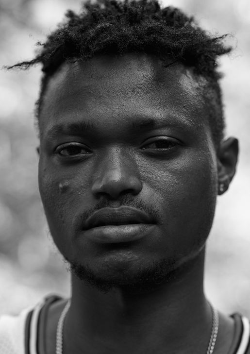 Geflüchtete, die in Roetgen eine Heimat gefunden haben, hat Andreas Prömpler portraitiert - eine Ausstelung zeigt die Bilder und die Geschichten, die dahinter stecken.