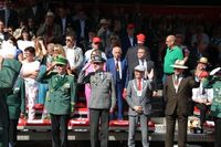 Vorbeimarsch an der Ehrentribüne.