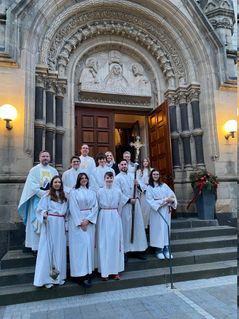 Erstmals seit langer Bauzeit fand an Heiligabend wieder ein Gottesdienst in der nahezu fertiggestellten Rosenkranzkirche statt.