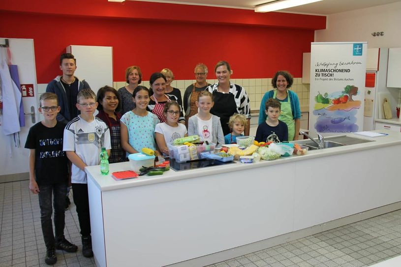 Die Imgenbroicher Messdiener haben aus Essensresten Leckeres gekocht und animieren zum Nachahmen.