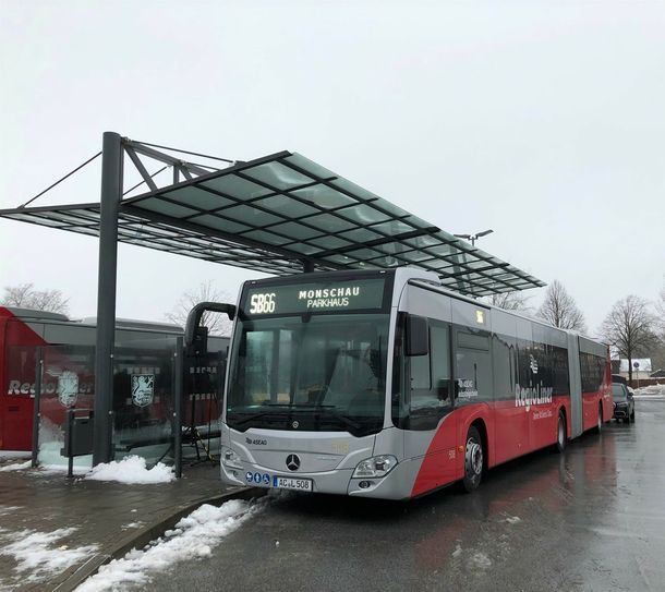 Mit großem Aufgebot wurde der neue Fahrplan der SB 66 Anfang Februar vorgestellt. Nun hat die ASEAG auf viel Unmut der Kunden reagiert und gestirchene Haltestellen wieder aktiviert. Archivfoto: Breuer