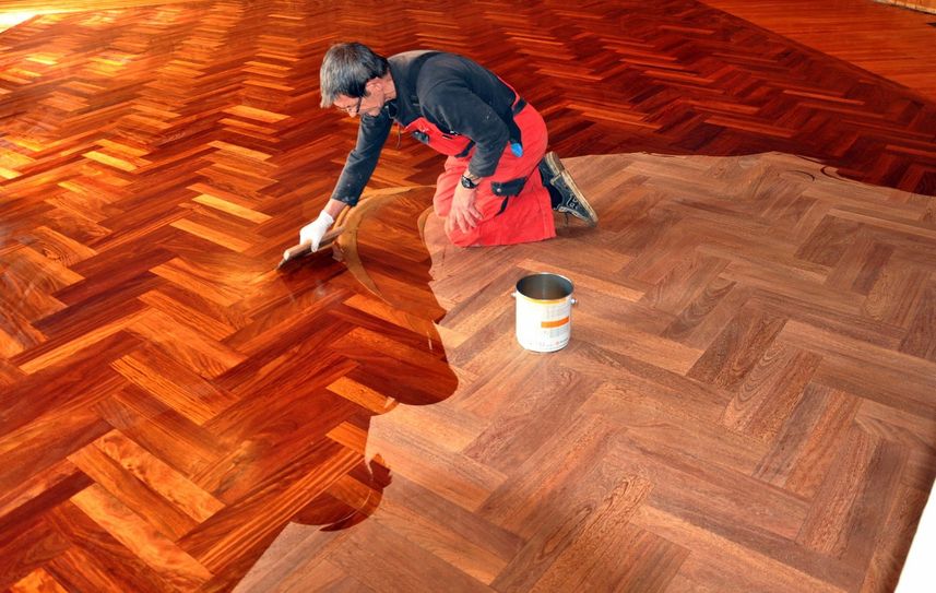 Der Parkettboden wurde aufwändig renoviert.