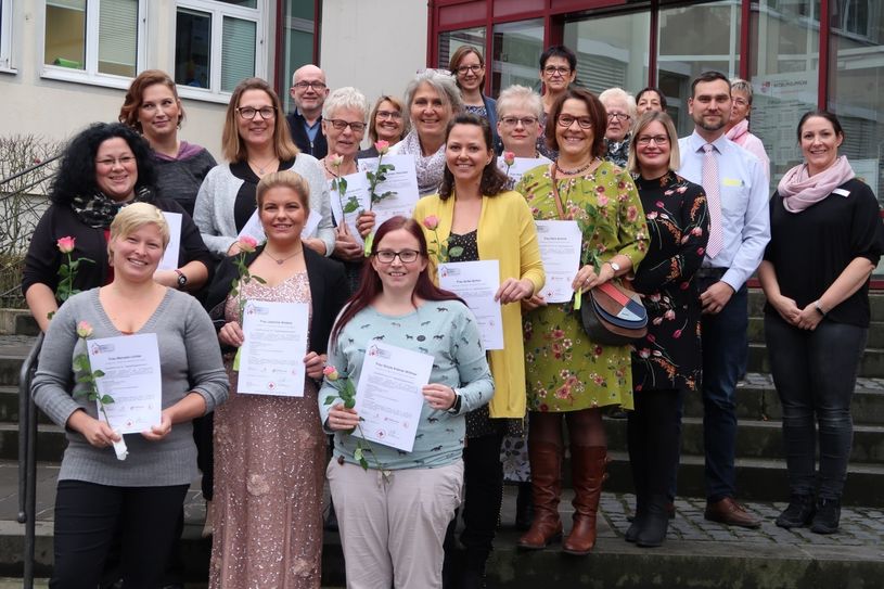 Im ersten Kurs zur Kindertagespflege im Eifelkreis haben sich zwölf Frauen qualifiziert. Foto: DRK