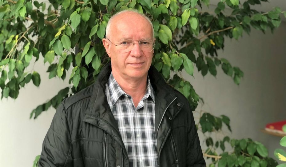 Franz-Peter Müsch war drei Jahrzehnte Schulleiter an der Mädchenrealschule mit »Leib und Seele«. Die bevorstehende Schließung akzeptiert er nicht. Foto: BS