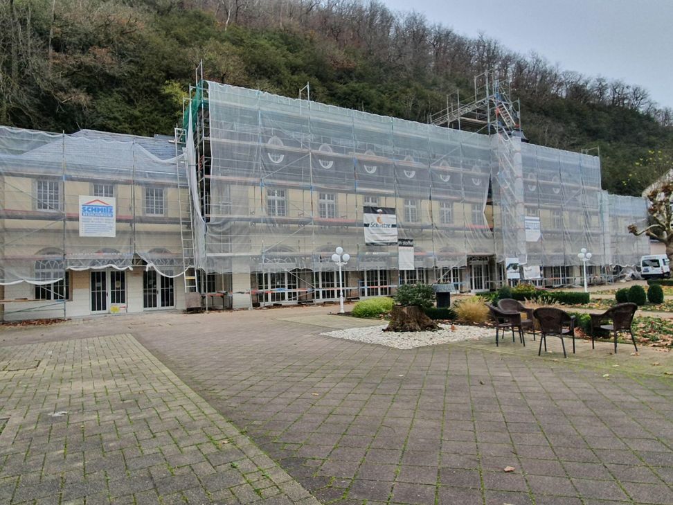 Die Bauarbeiten am Bad Bertricher Kursaalkomplex schreiten voran. Die Maßnahme soll im Frühsommer 2021 abgeschlossen sein.