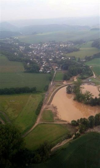 Nierrendorf m Tag des Unwetters aus der Vogelperspektive. Foto: Polizei