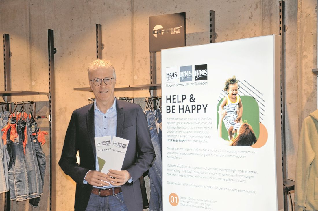 Michael Haas ruft zur Kleiderspende auf - der Erlös geht an karitative Einrichtungen. Und pro abgebenem Teil gibt es 50 Cent als Warengutschein für Haas Moden in Simmerath und Schleiden.