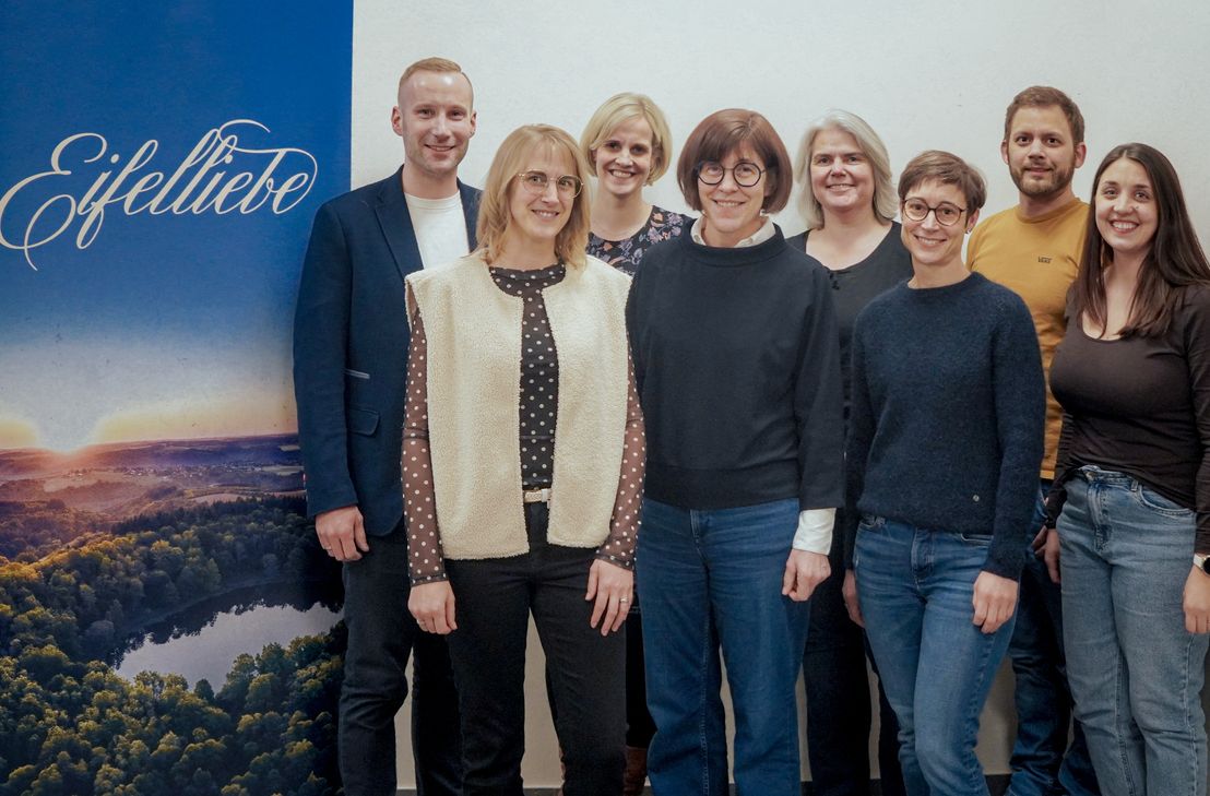 Die Gründungsmitglieder (v.l.): Johannes Born, Nicole Hayer, Christiane Diewald, Melanie Schermann, Andrea Theisen, Judith Kaufmann, Marius Liel, Chiara Adams - es fehlt Philipp Gerhards.