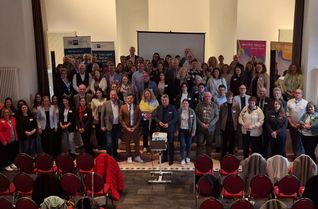 Vertreter aus Tourismuswirtschaft, Politik, Verwaltung und regionaler Entwicklung beim ersten Tourismusforum Hunsrück-Nahe.