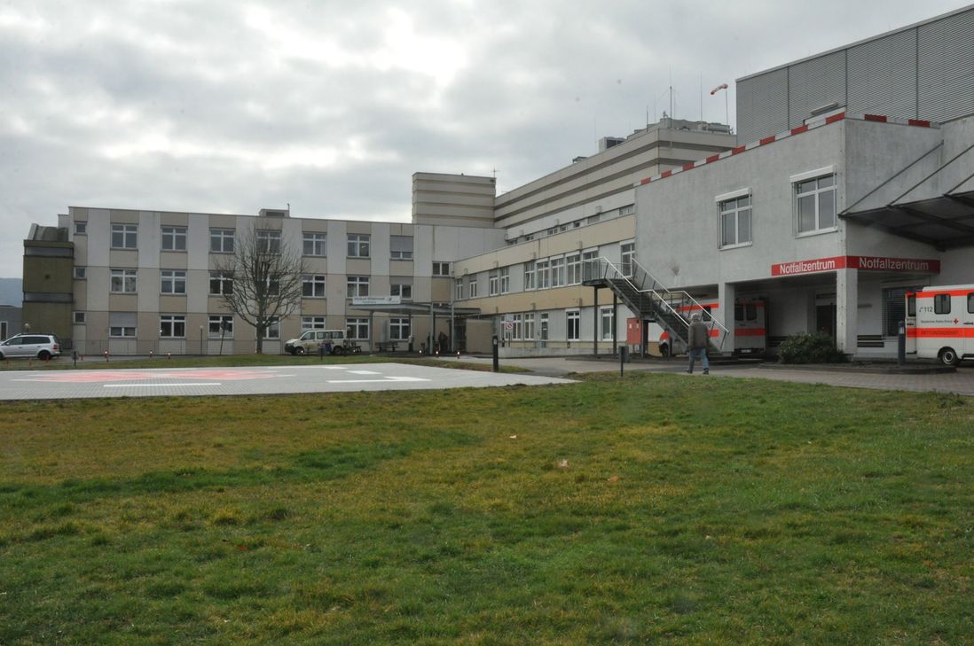 Das Zeller Krankenhaus steht offenbar vor der Schließung. Entsprechende Planungen sollen am Freitag im Mainzer Gesundheitsministerium besprochen werden. Dazu sind Politiker aus Cochem-Zell, Krankenhausmanager sowie Vertreter von Krankenkassen eingeladen.