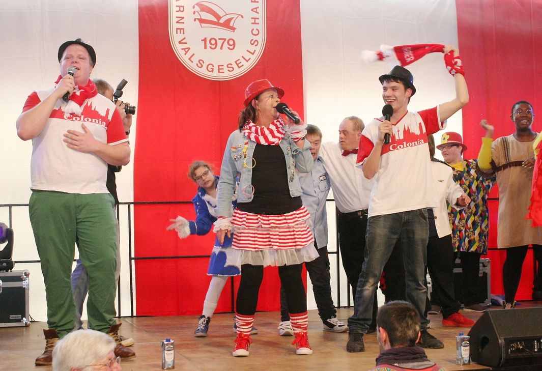 Echte Stimmungsgaranten bei den Karnevalssitzungen der Lebenshilfe HPZ waren auch immer die eigenen Kräfte wie die Musikgruppe »Troublemakers«.