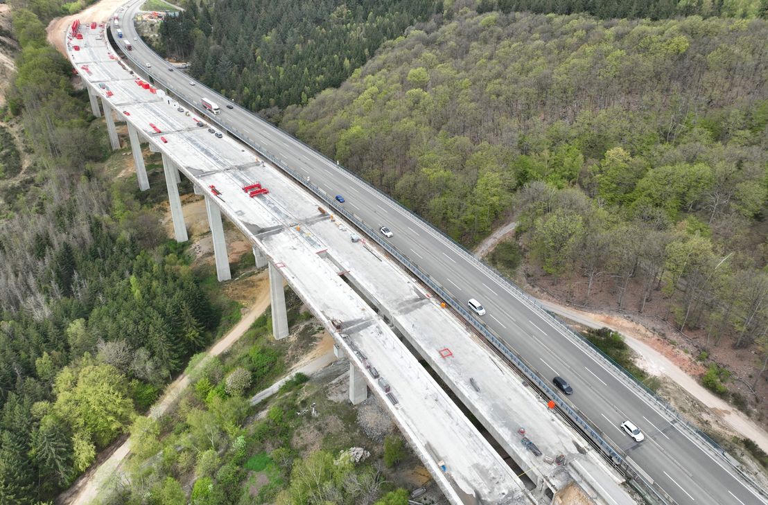Ein Blick auf den Baustellenabschnitt Pfädchensgrabenbrücke.