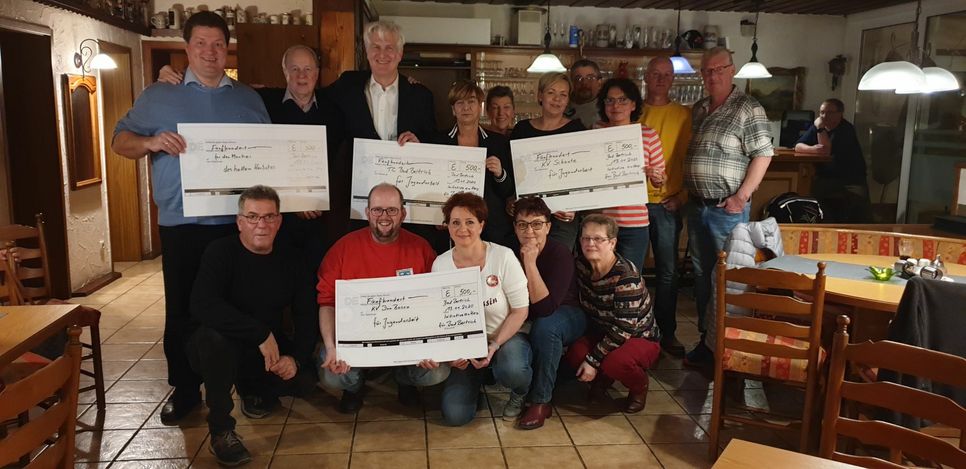 Beim etwas anderen Dreikönigstreffen in Bad Bertrich wurden Spenden in Höhe von 2.000 Euro verteilt.