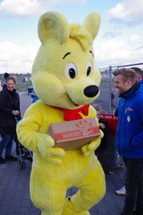 Der Haribo-Goldbär begrüßte die Besucher. Fotos: Mager