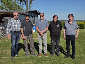 Gründungsmitglieder und Vereinsfreunde feiern 50 Jahre Schäferhundverein Lutzerath.