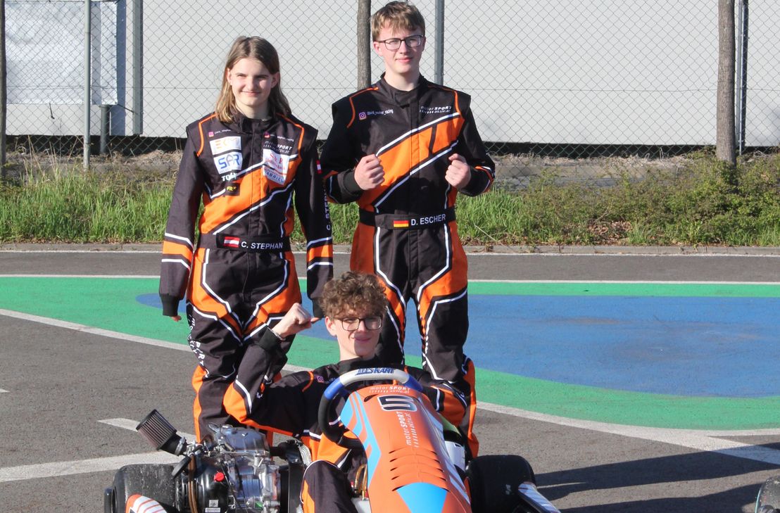 David Escher (hinten rechts) mit seinem Team