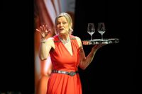 Marika Leonardy - Impressionen von der ersten Sitzung der KG Heuschreck 1848 in der Trierer Europahalle.