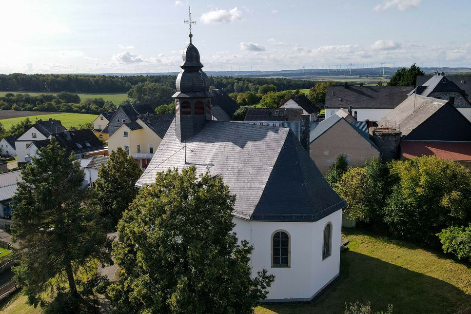 Ev. Kirche Holzbach.