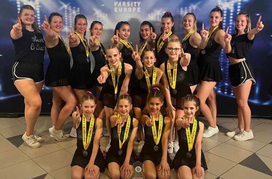 Erfolgreiche Cheerleader des ITV.