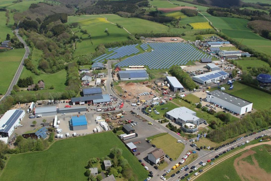 Auf dem Gelände des Gewerbe- und Industriegebietes Herhahn findet am 14. Mai 2023 wieder das Herhahner Gewerbefest statt.