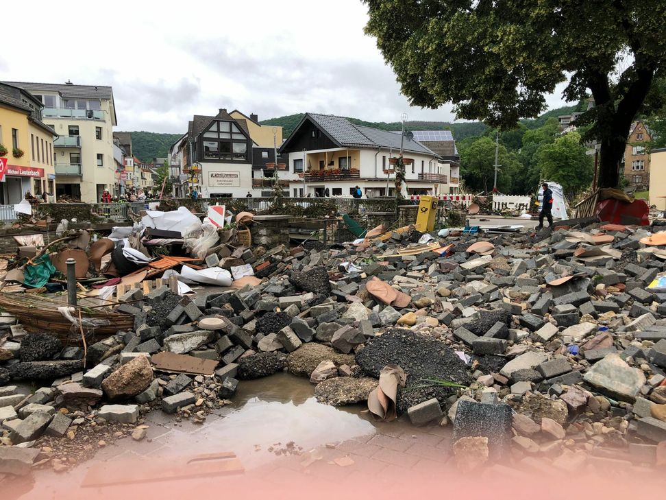 Eine unvorstellbare Zerstörung hinterließ die Hochwasser-Katastrophe wie hier in Gemünd. Foto: mn