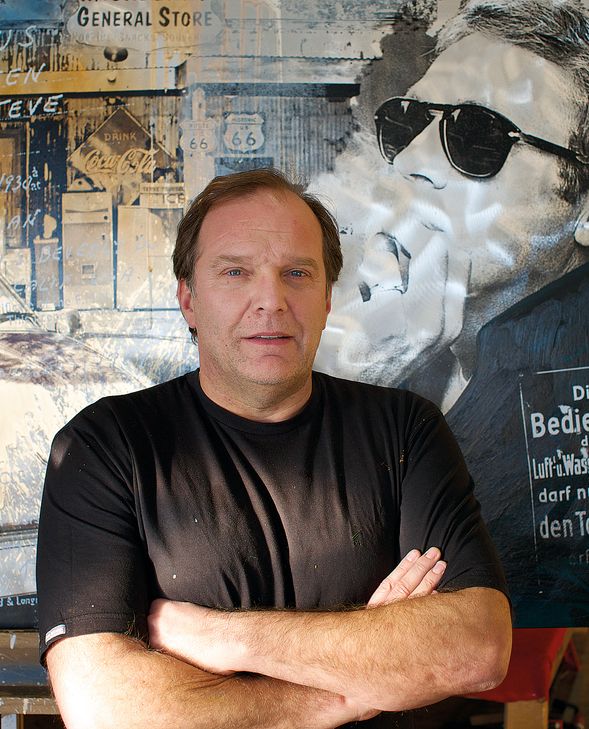 Künstler Devin Miles stellt beim WochenSpiegel aus. Foto: Foto: Oliver Mark