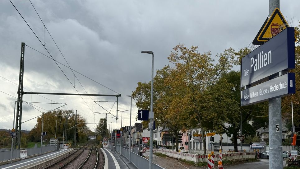 Bahnhaltepunkt Trier-Pallien (Fahrtrichtung Kölner Straße bzw. Trier-West)