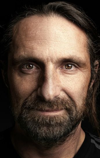 Extremkletterer Alexander Huber kommt mit seinem Multivisonsvortrag nach Liebshausen.