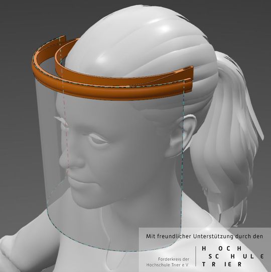 Der Gesichtsschutz ist kein Einweg-Produkt, sondern kann samt Schutzfolie immer wieder desinfiziert und mehrfach verwendet werden. Fotos: Moritz Leg