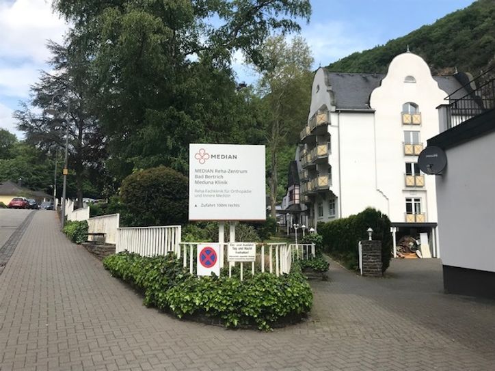 Im "Median" Reha-Zentrum in Bad Bertrich (Foto) gab es mehrere bestätigte Corona-Infektionen. Bislang wurde das Virus schon bei einem Arzt und zwei Patientinnen festgestellt. Fotos: Zender