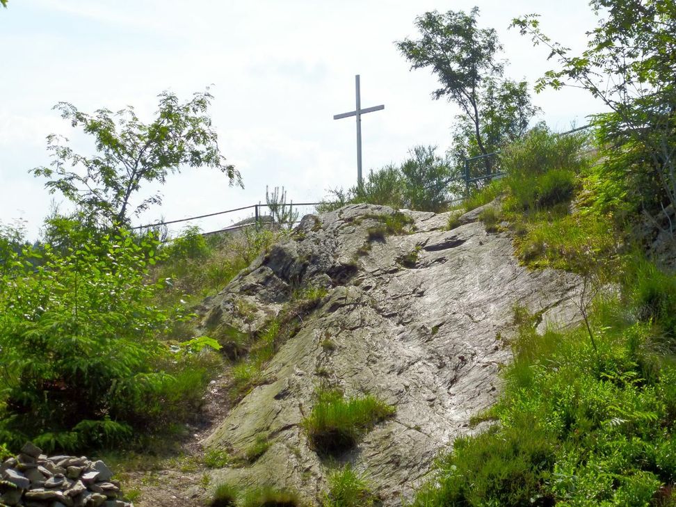 Herrliche Aussichten bietet die Ehrensteinsley. Fotos: NATUR AKTIV ERLEBEN