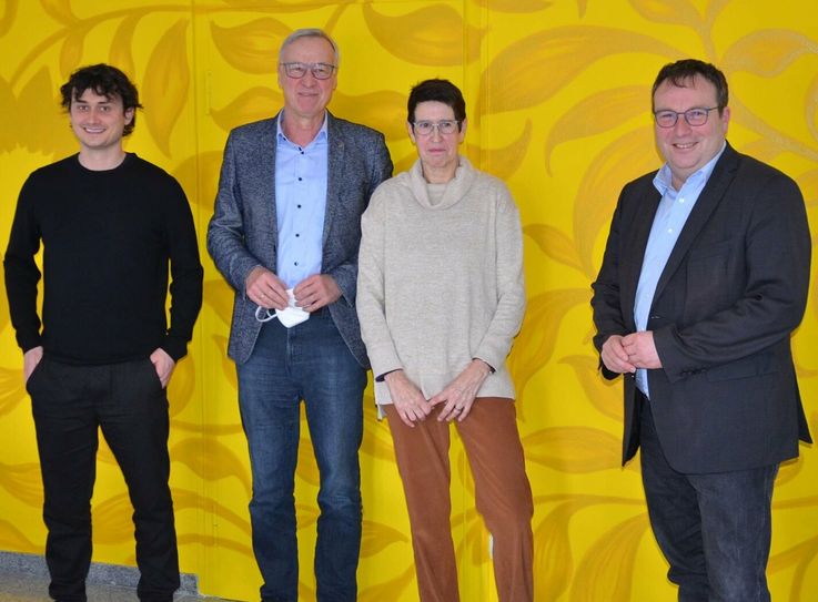 Die grünen Lukas Benner (v.l.), Thomas Griese, Gudrun Meßing und Oliver Krischer werben dafür, der Windkraft in Roetgen eine Chance zu geben. Foto: T. Förster