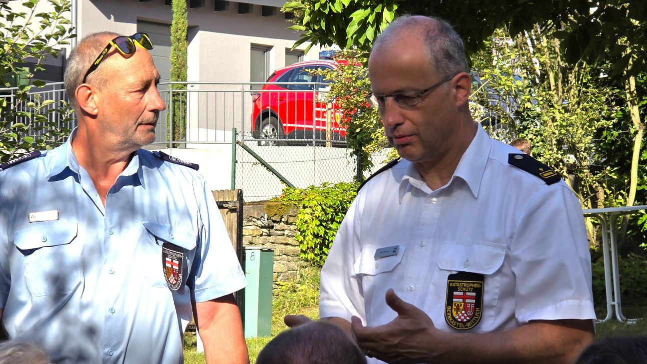 Beim Einsturz eines Stockwerks des Hotels kamen zwei Menschen ums Leben.Fotos (2): Kevin Schößler