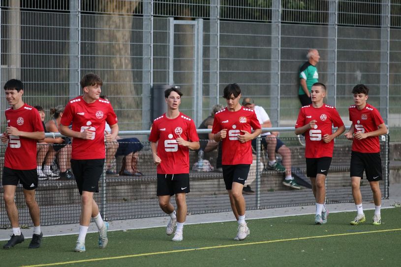 Mit ihrem Engagement setzt die Kreissparkasse Ahrweiler ein klares Zeichen für die Bedeutung des Sports im gesellschaftlichen Miteinander und für die Zukunft des Ahrweiler BC.