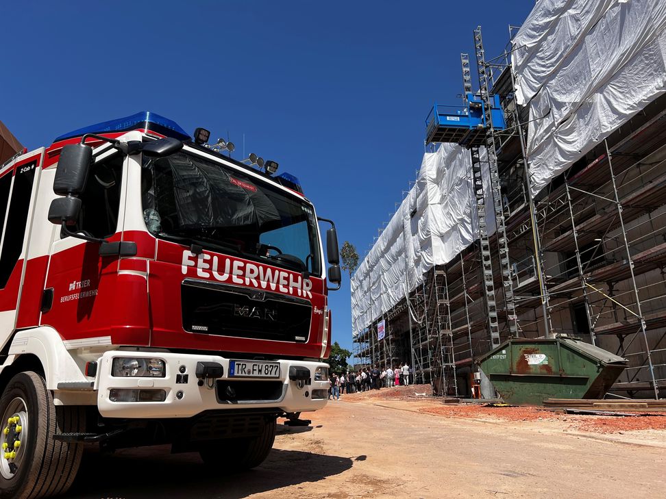 Hier befinden sich künftig Hauptfeuerwache, Rettungswache und Leitstelle unter einem Dach