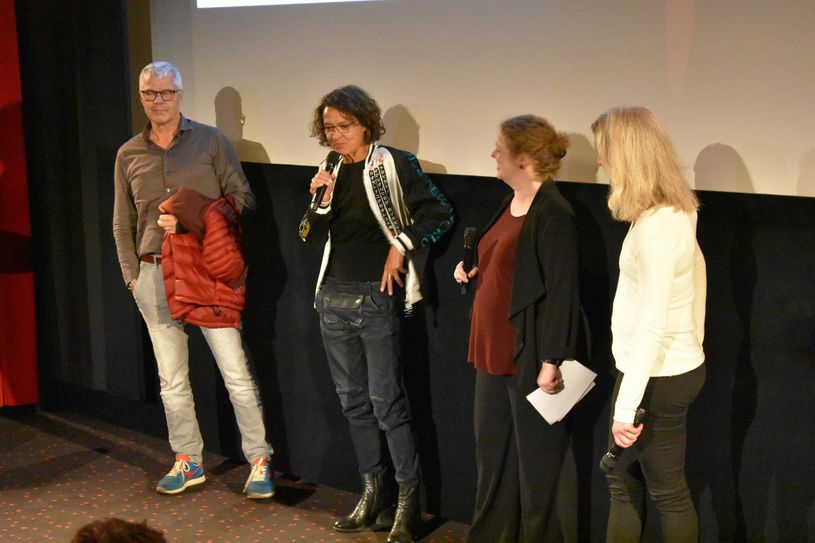 Ulrich Herrmann (l.), Ulrike Folkerts (2.v.l.) und Brigitte Maria Bertele (r.) stellten sich am Freitagabend den Fragen des Publikums nach der Premiere des neuen Lena Odenthal-»Tatorts«.
