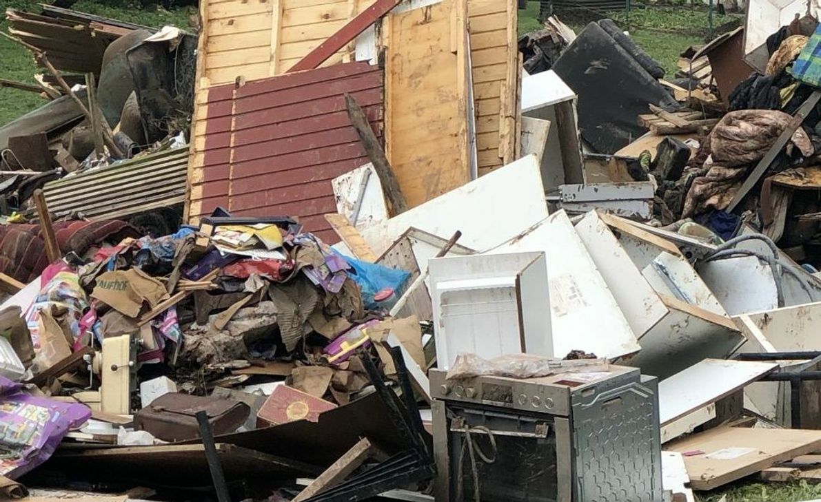 Das Schleidener Tal soll möglichst schnell von dem Müll entsorgt werden, den die Flutkatastrophe verursacht hat. mn-Foto