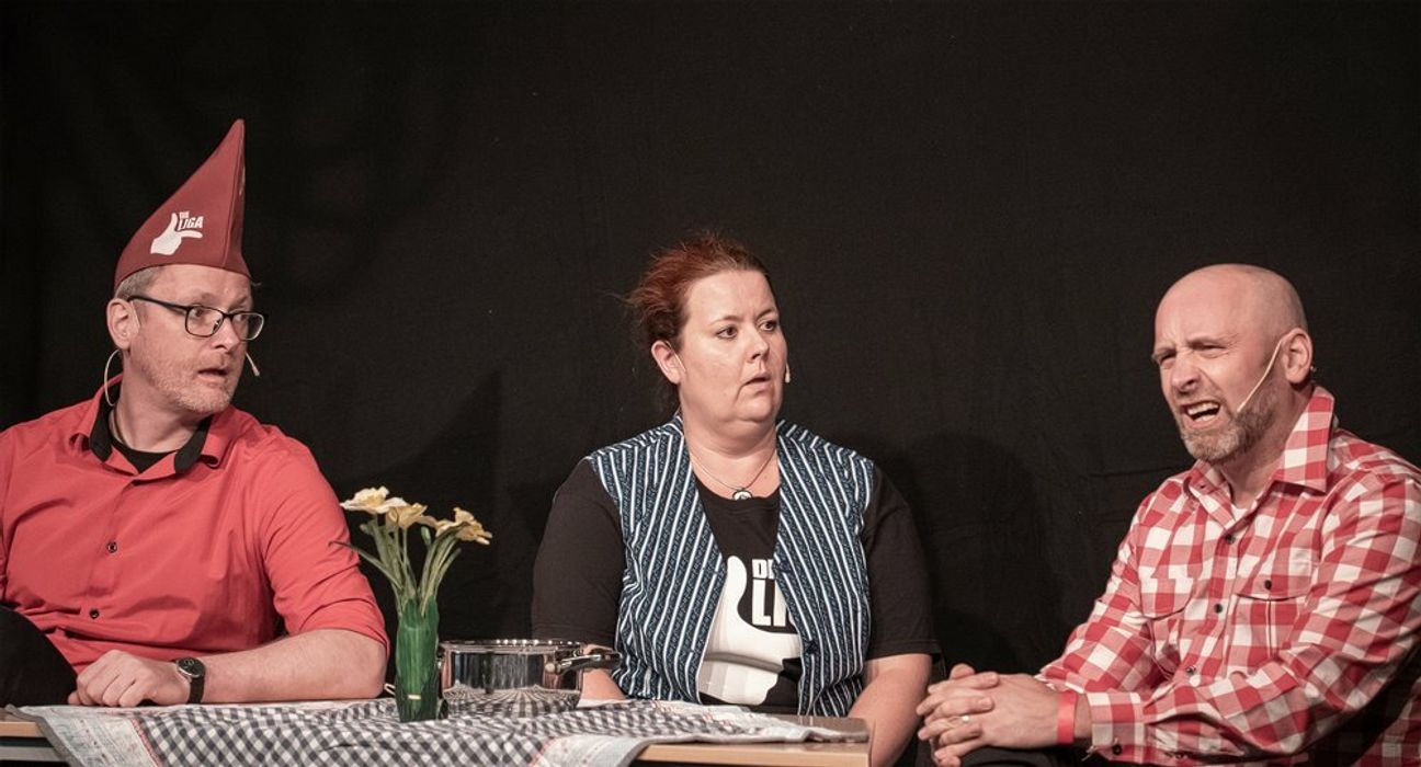 »Von Karneval und anderen Katastrophen« unter diesem Titel präsentierte die Liga der alternativen Karnevalisten im Alten Rathaus Fundstücke aus ihren Sitzungen.