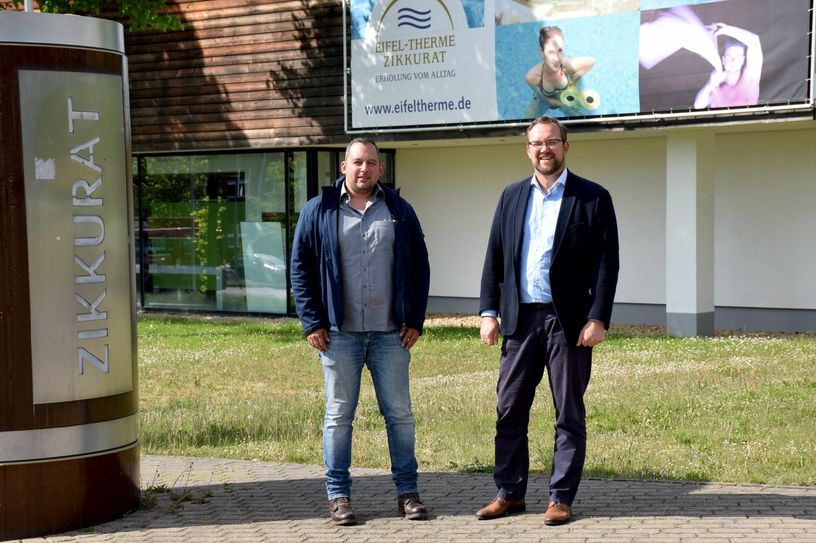 Thomas Hambach (Geschäftsführer, r.) und Christian Klein (Betriebsleiter) müssen die Wiedereröffnung der Eifel-Therme Zikkurat erenut um einige Tag verschieben. Foto: Kirsten Röder/pp/Agentur ProfiPress